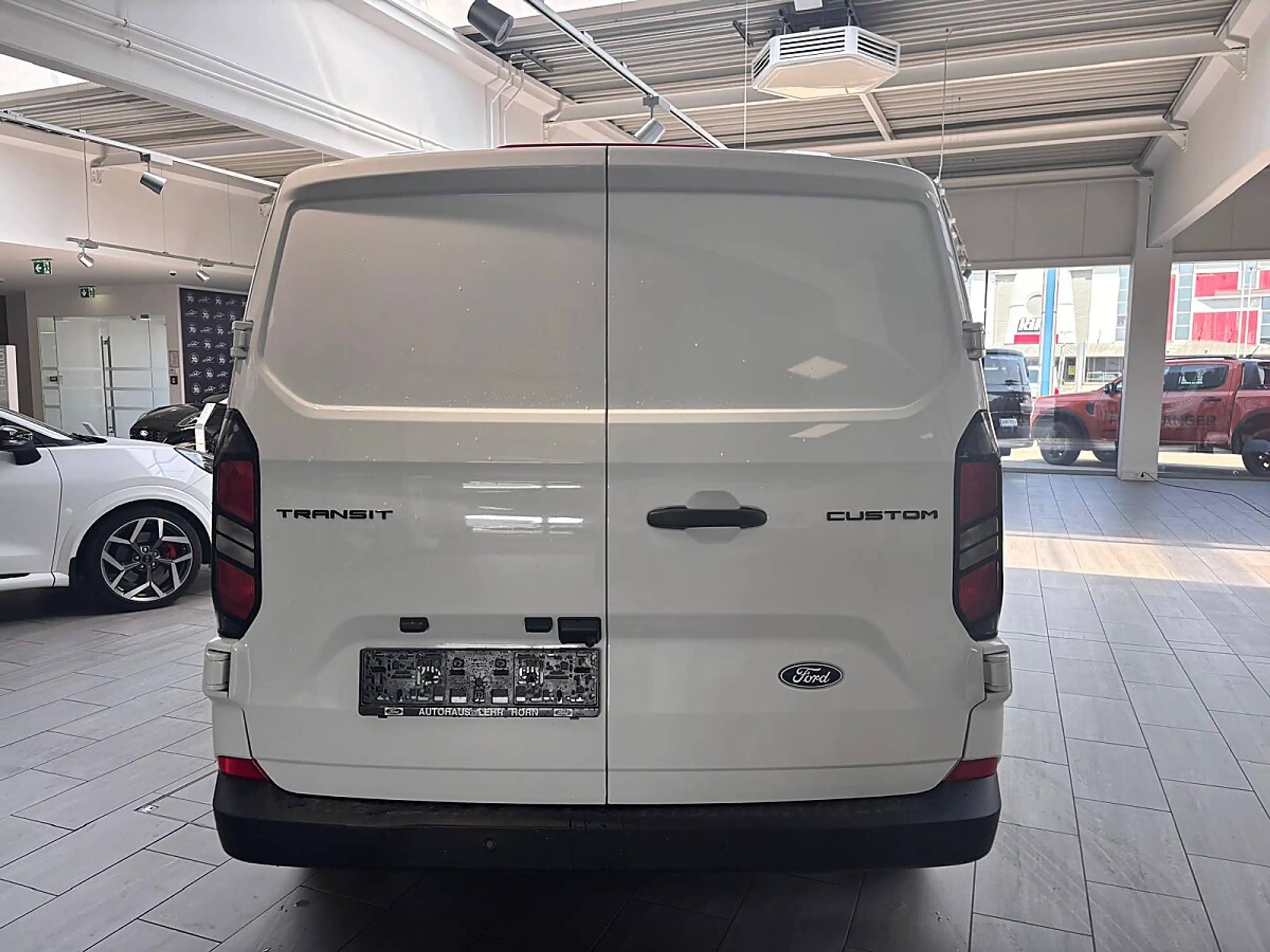 Ford Transit Custom L1H1 3,2t 136PS; netto €29.990,- — photo 7