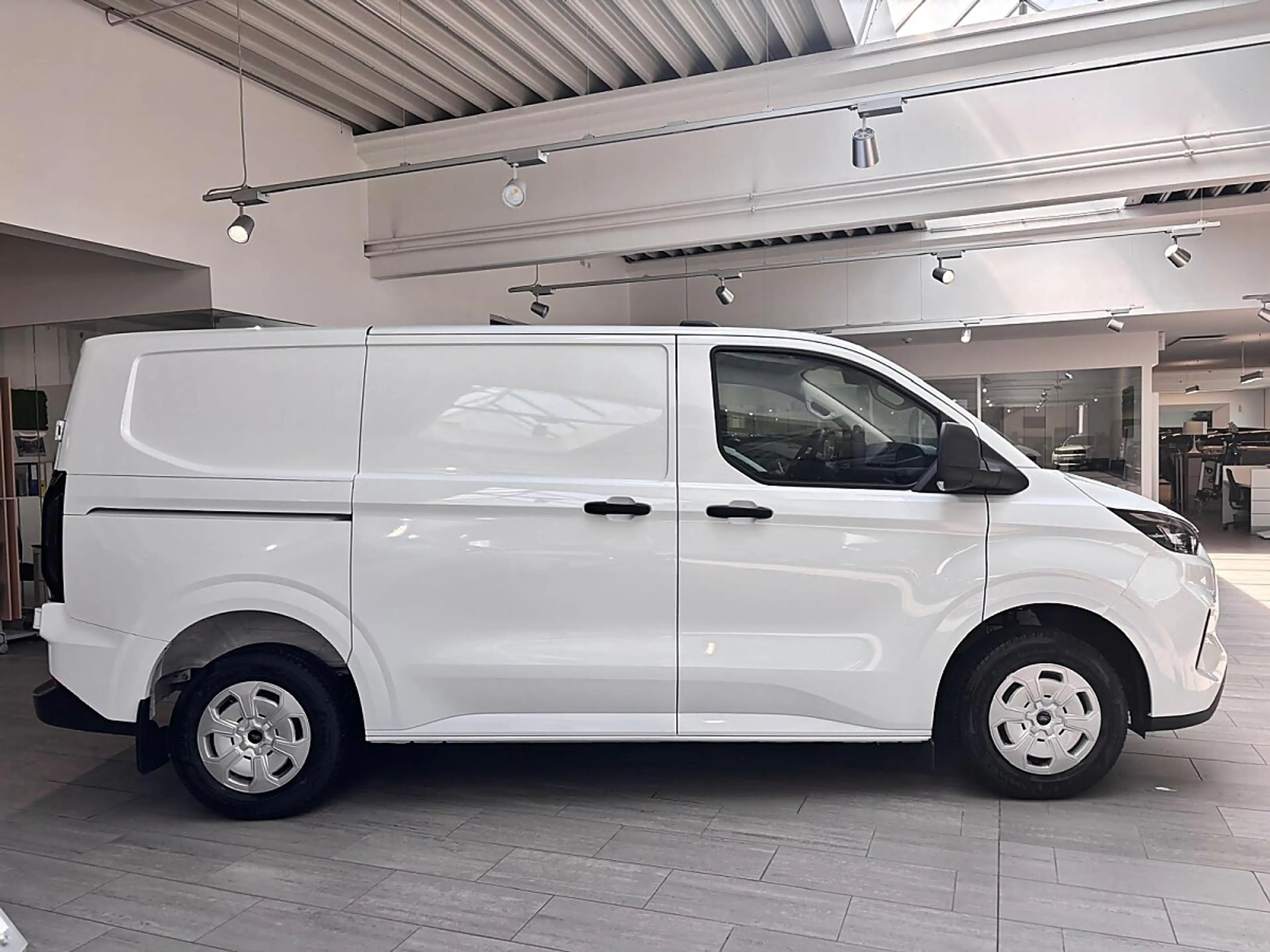 Ford Transit Custom L1H1 3,2t 136PS; netto €29.990,- — photo 4