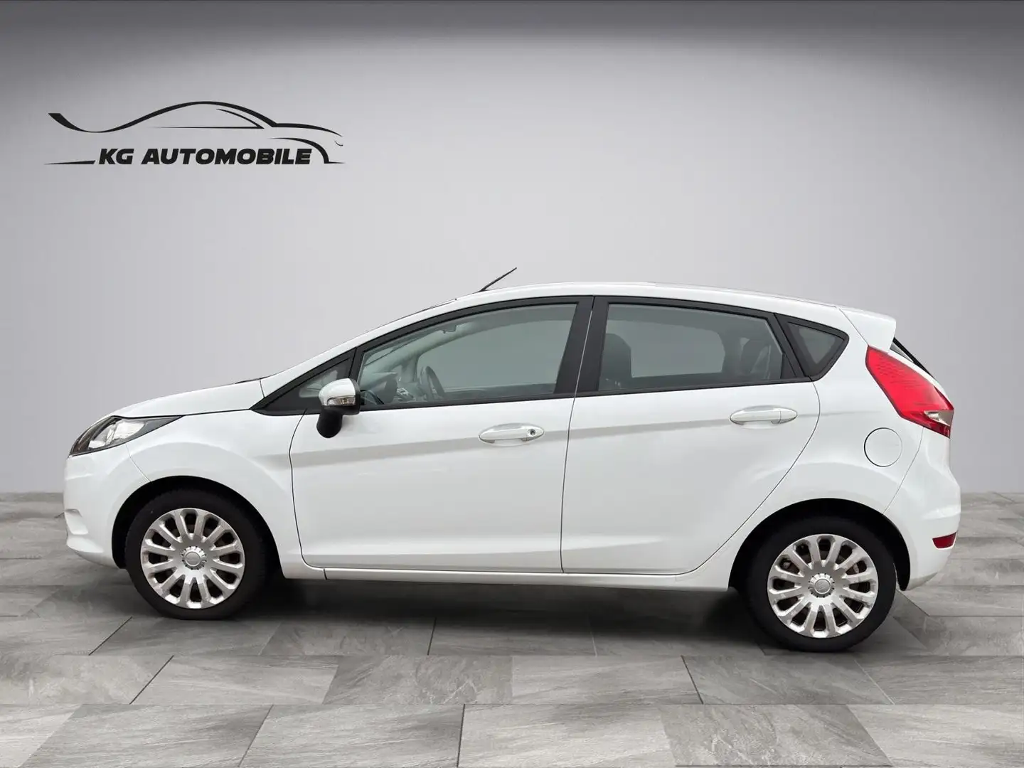 Ford Fiesta Trend 1,4 Trend Automatik SERVICE NEU Weiß - 2