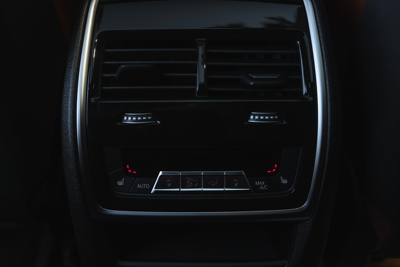 BMW X5 xDrive50e M Sport Automaat / Panoramadak / Trekhaa — photo 12