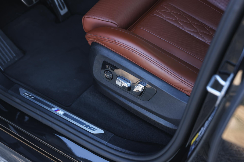 BMW X5 xDrive50e M Sport Automaat / Panoramadak / Trekhaa — photo 14