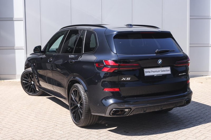 BMW X5 xDrive50e M Sport Automaat / Panoramadak / Trekhaa — photo 2