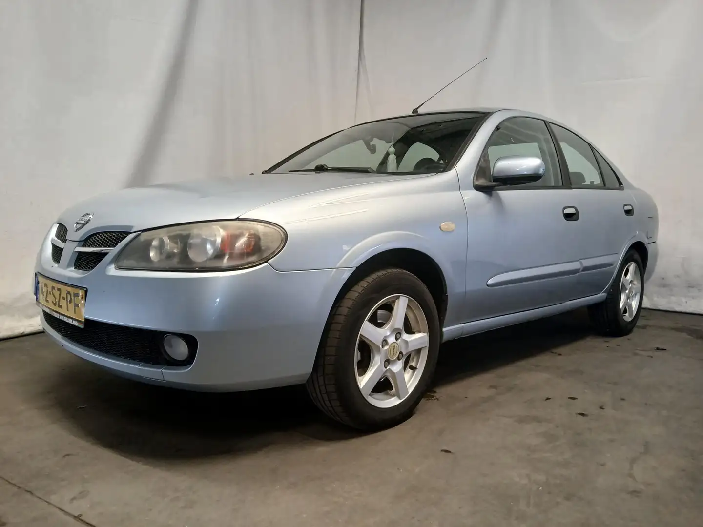 Nissan Almera 1.5 Visia - Clima - Trekhaak - Schade Blauw - 2