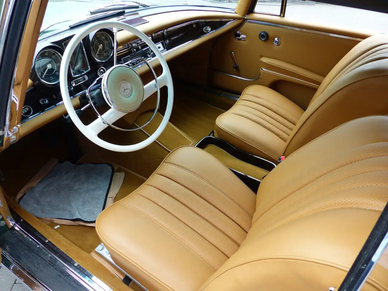 Mercedes-Benz 250 SE Cabriolet Conversion, foto 9