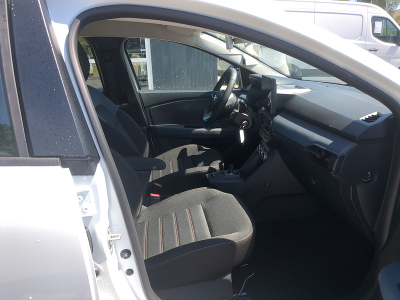 Dacia Sandero Stepway ECO-G 120 auto Expression SHZ+RFK+Carplay — photo 8