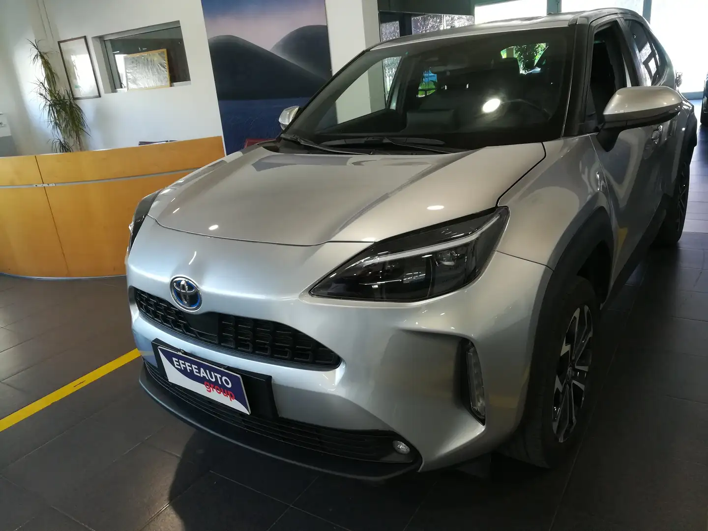 Toyota Yaris Cross 1.5h Trend 116cv e-cvt Argento - 2