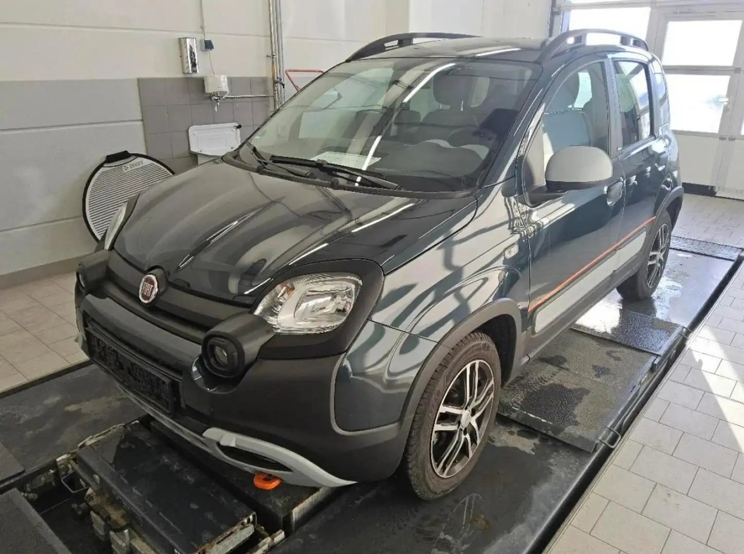 Fiat Panda 1.0 Mild-Hybrid Garmin *SITZHZG*DAB*BLUETOOTH* Grün - 2