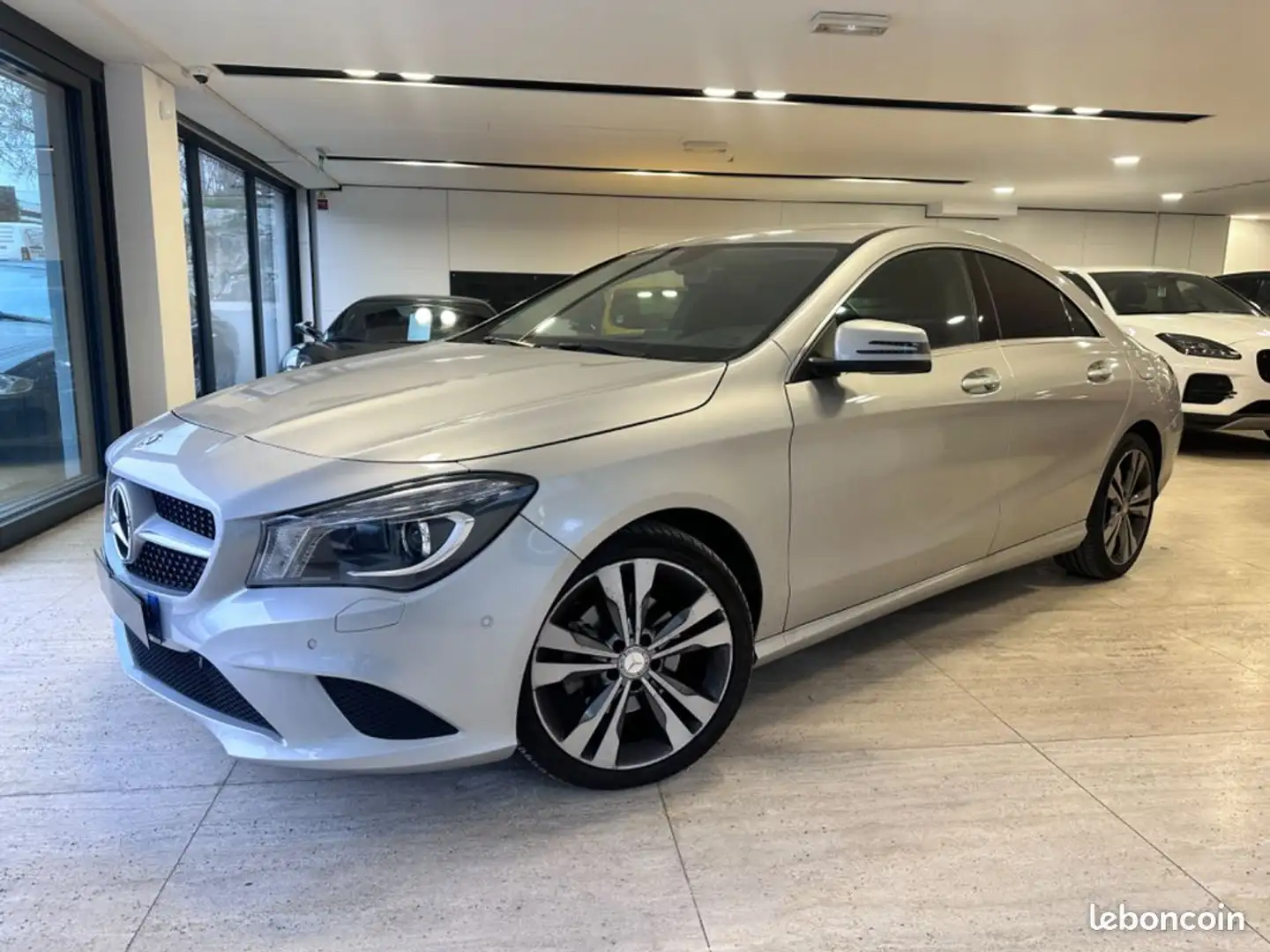 Mercedes-Benz CLA 220 Classe MERCEDES 220 d 7-G DCT4Matic Fascination Garantie 12 mois dans le réseau Constructeur Gris - 1