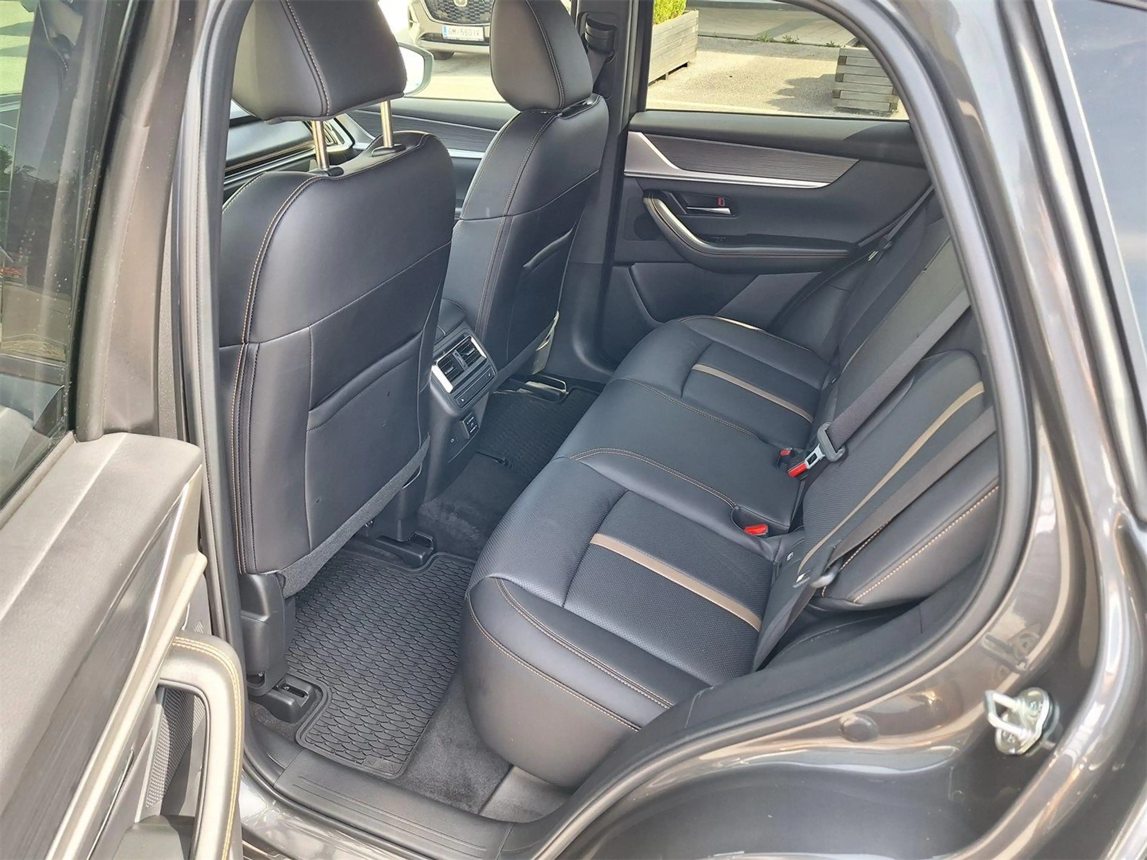 Mazda CX-60 2.5L e-SKYACTIV PHEV AWD HOMURA CON/COM/DRI/ — photo 11