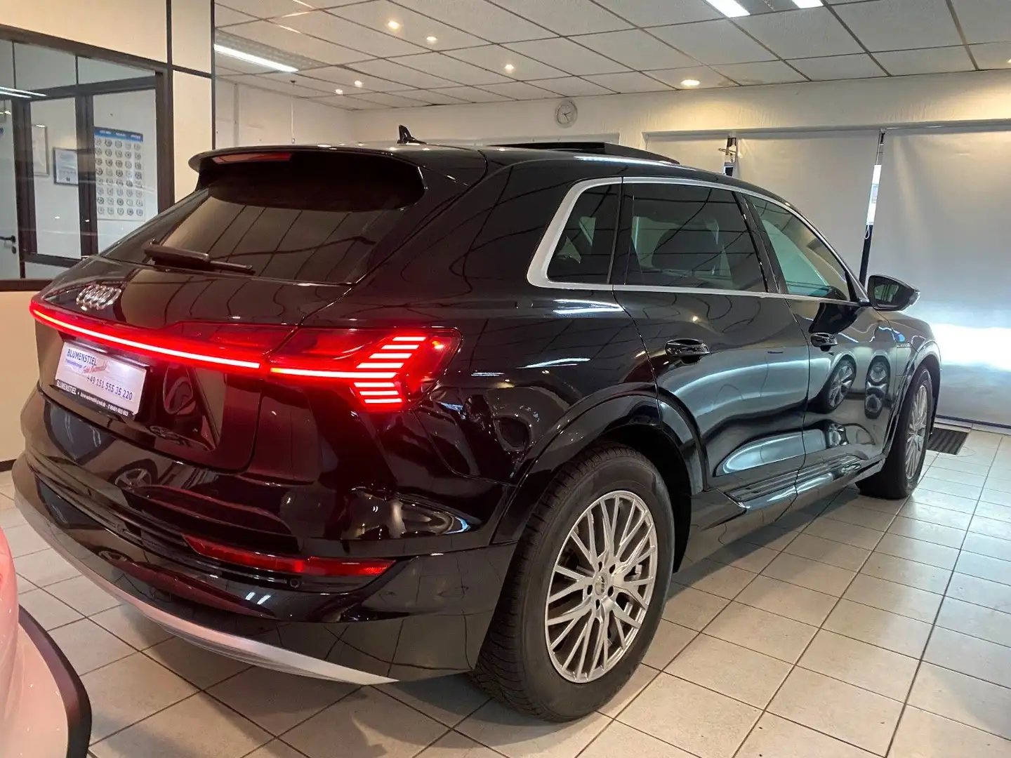 Audi e-tron 55+Radar+Matrix+Panodach+Virtual+360Kamera Schwarz - 2