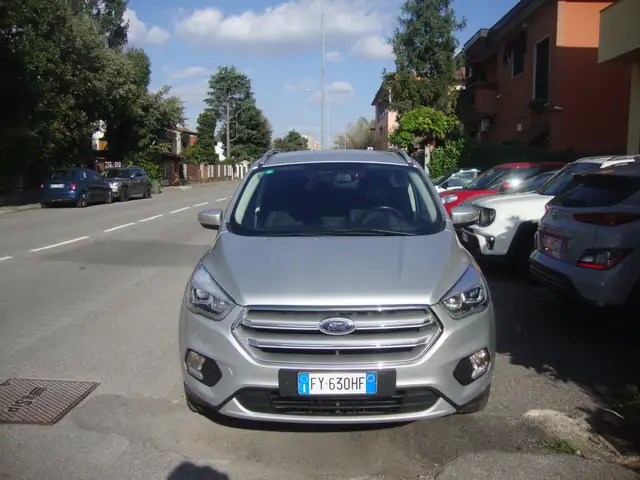 Ford Kuga 2.0 tdci Powershift Titanium euro 6 d-temp