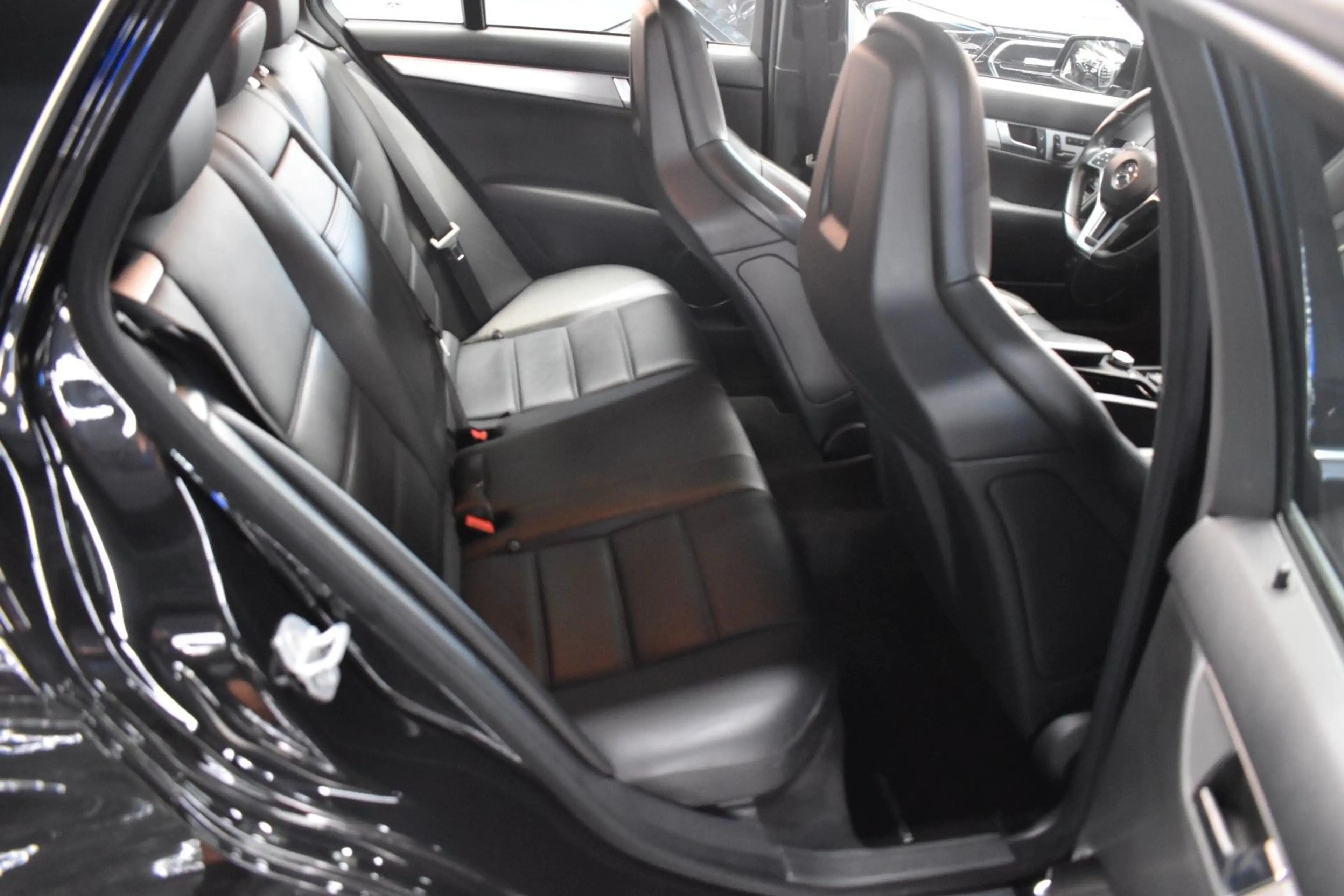 Mercedes-Benz C 63 AMG T*H&K*LEDER*KAMERA*SCHIEBEDACH*SHZ* — photo 10