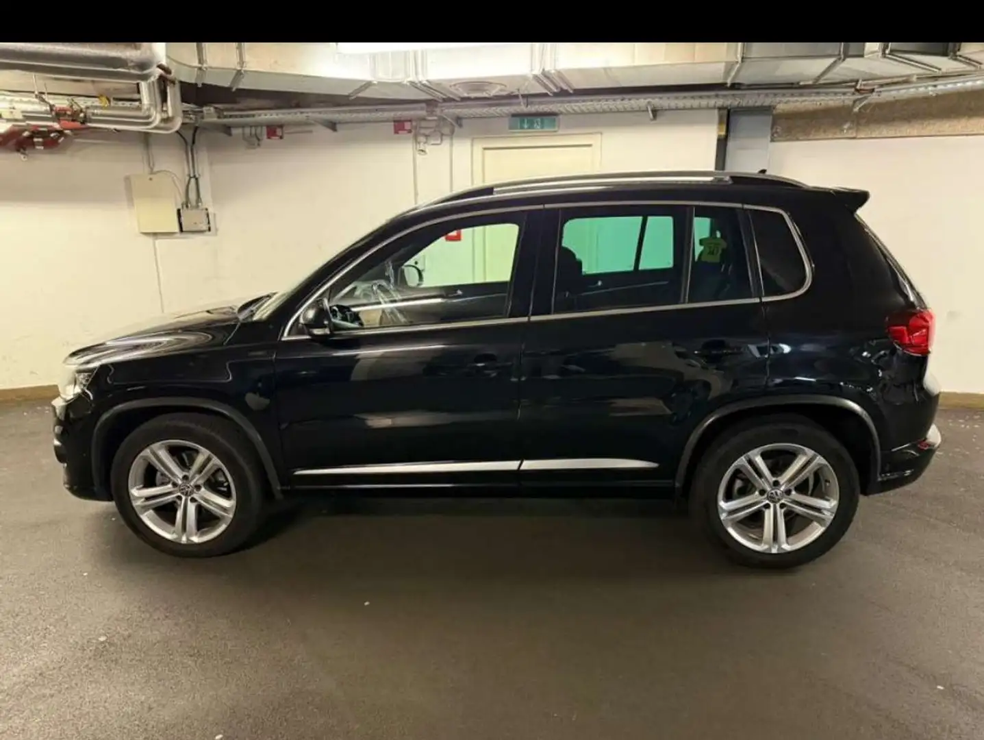Volkswagen Tiguan Tiguan 2,0 TDI Lounge BMT Lounge Schwarz - 2