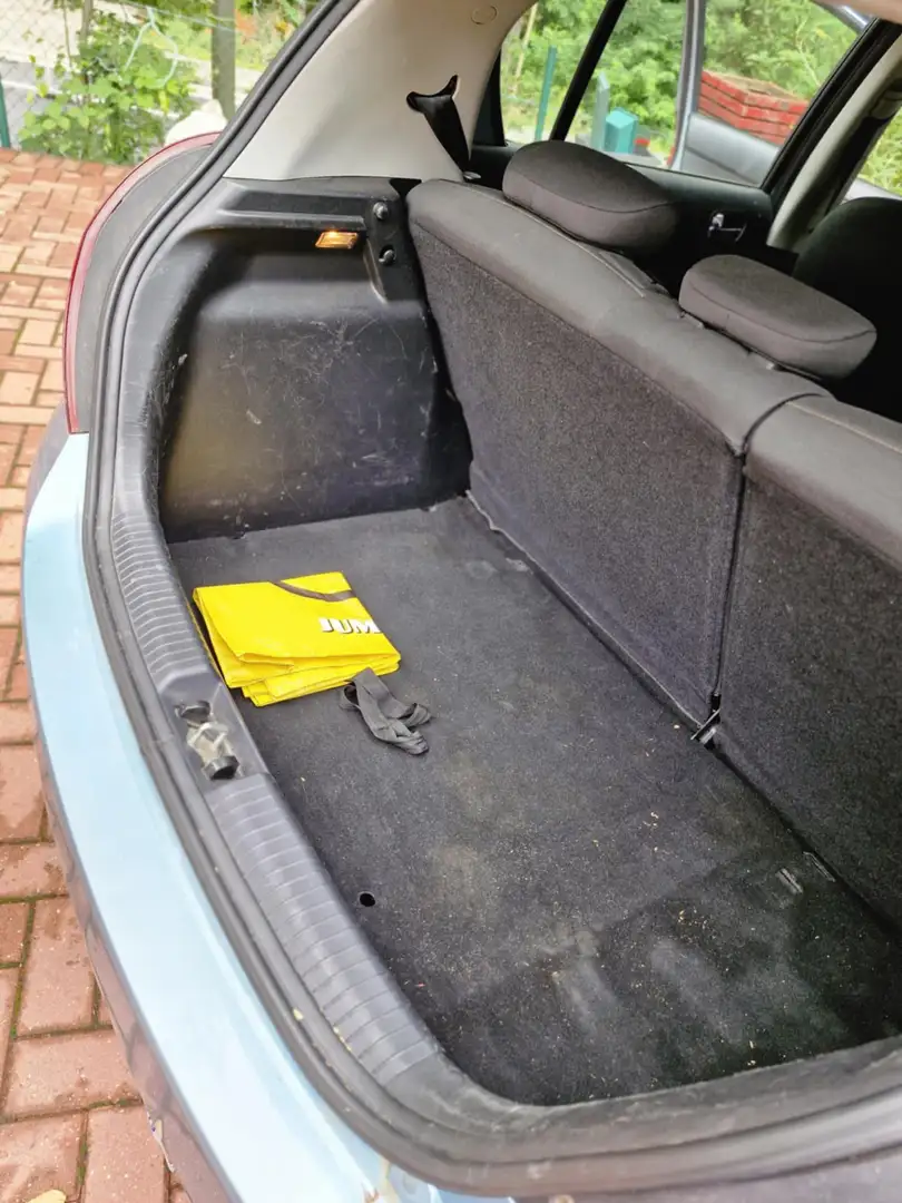 Hyundai i20 1.2i Lounge MY2011 - 2