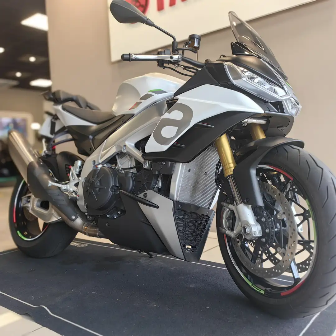 Aprilia Tuono Blanc - 1