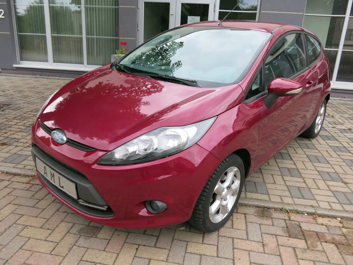 Ford Fiesta Trend TÜV+AU NEU KLIMA  2. HAND SCHECKHEFTGEPFL Rot - 1