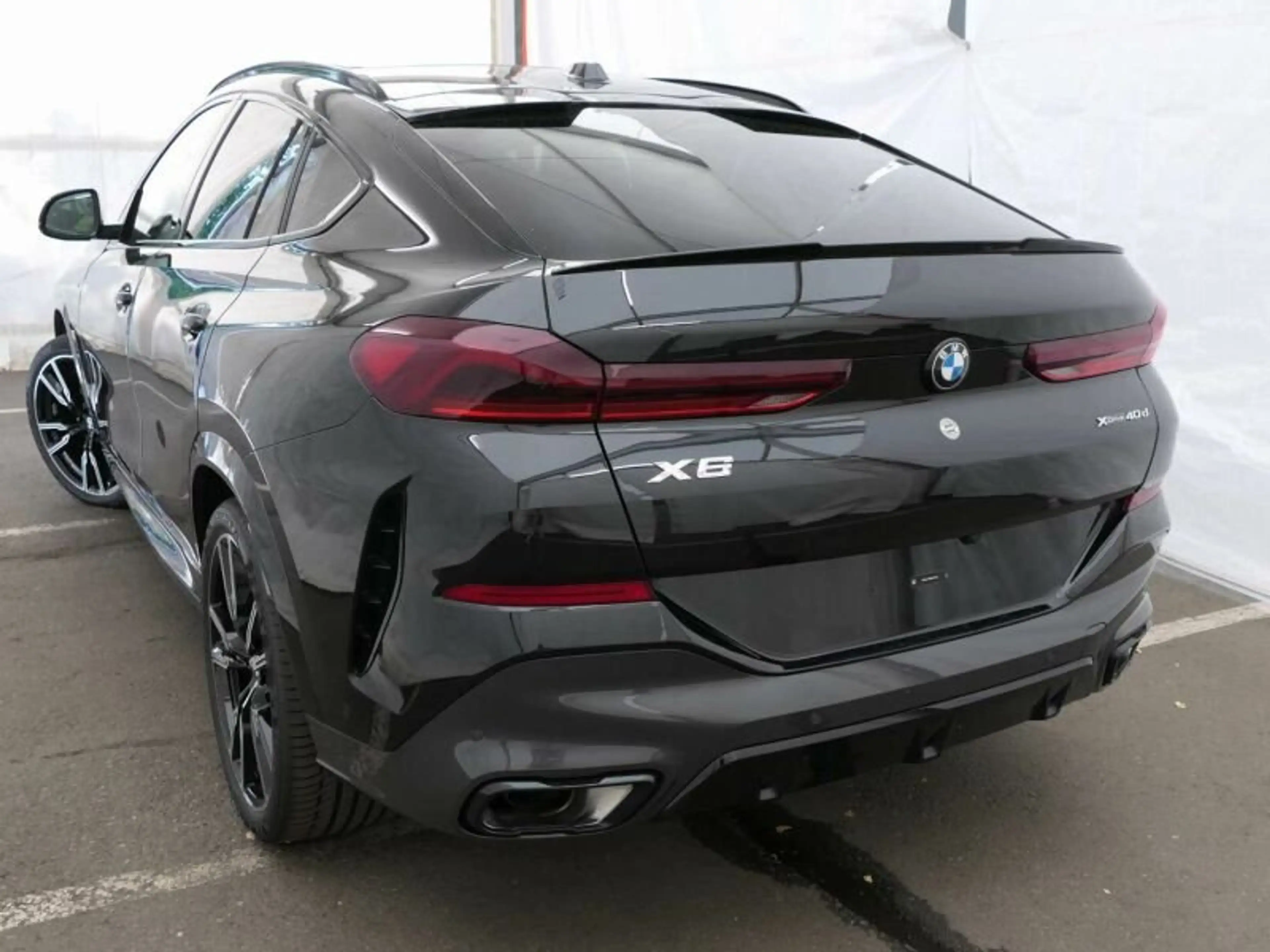 BMW X6 xDrive40d M Sport Pro AHK Massage Standh 22Zo — photo 4