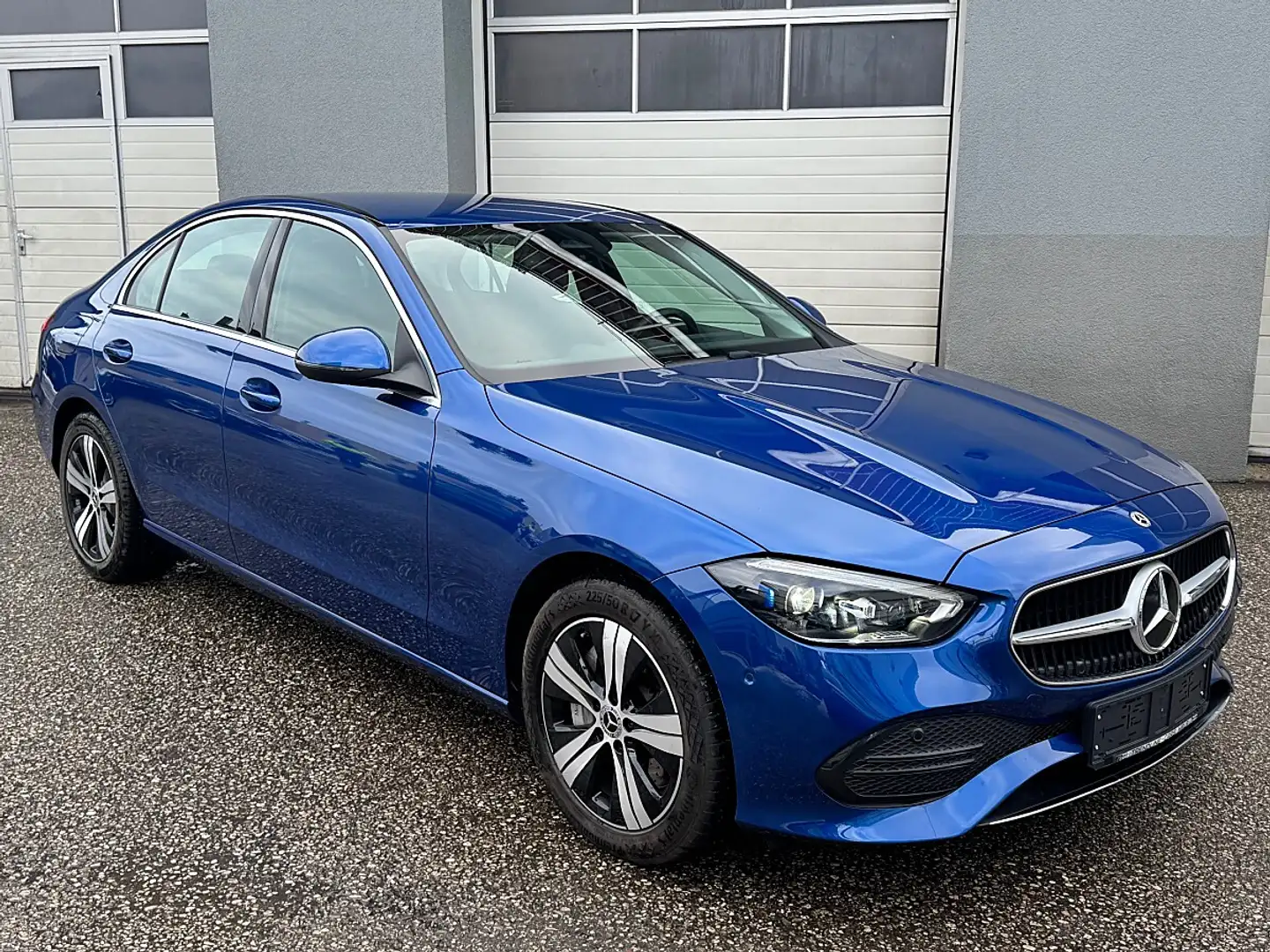 Mercedes-Benz C 300 e PHEV 25,4kWh Aut. Blau - 2