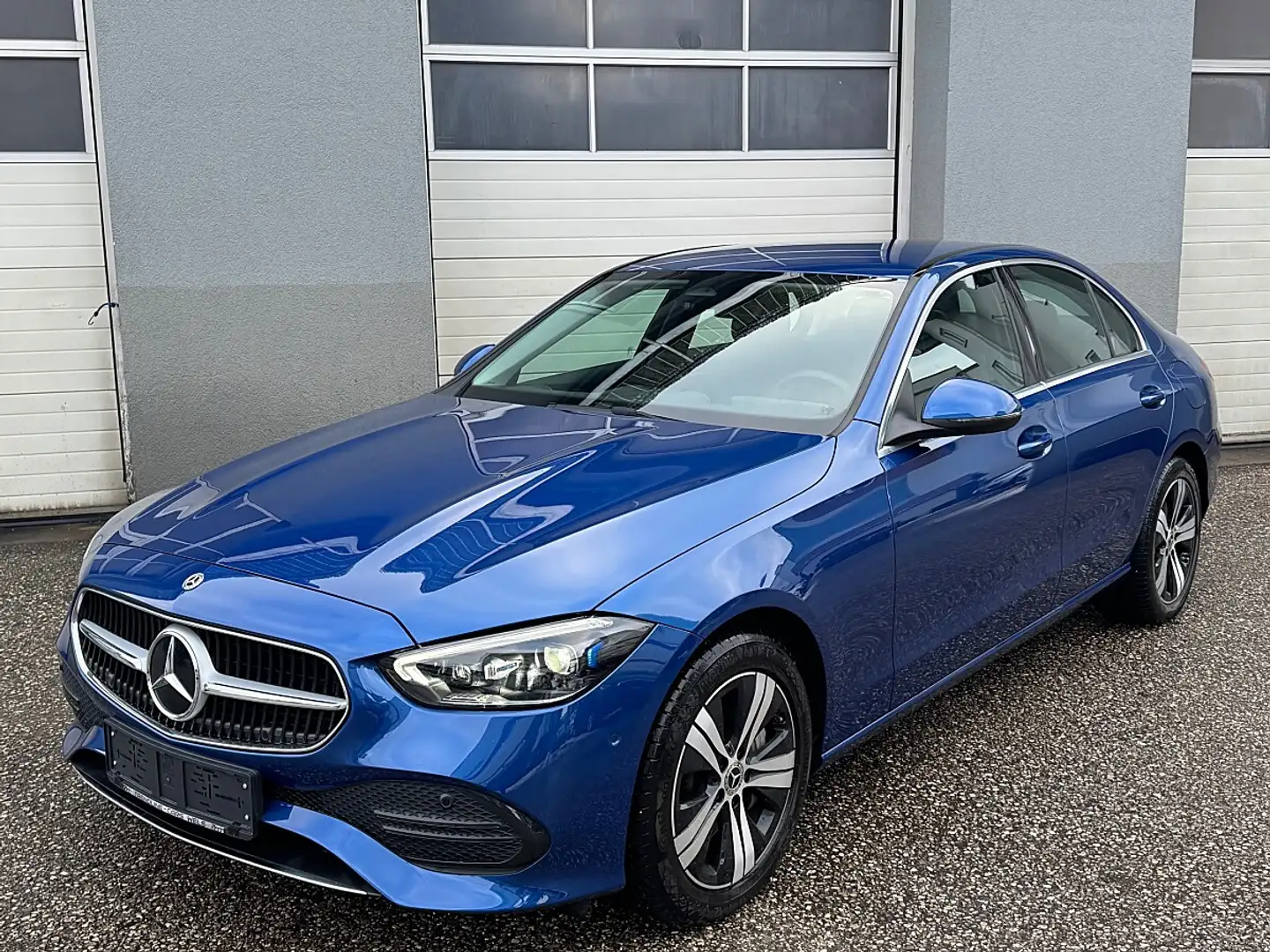 Mercedes-Benz C 300 e PHEV 25,4kWh Aut. Blau - 1
