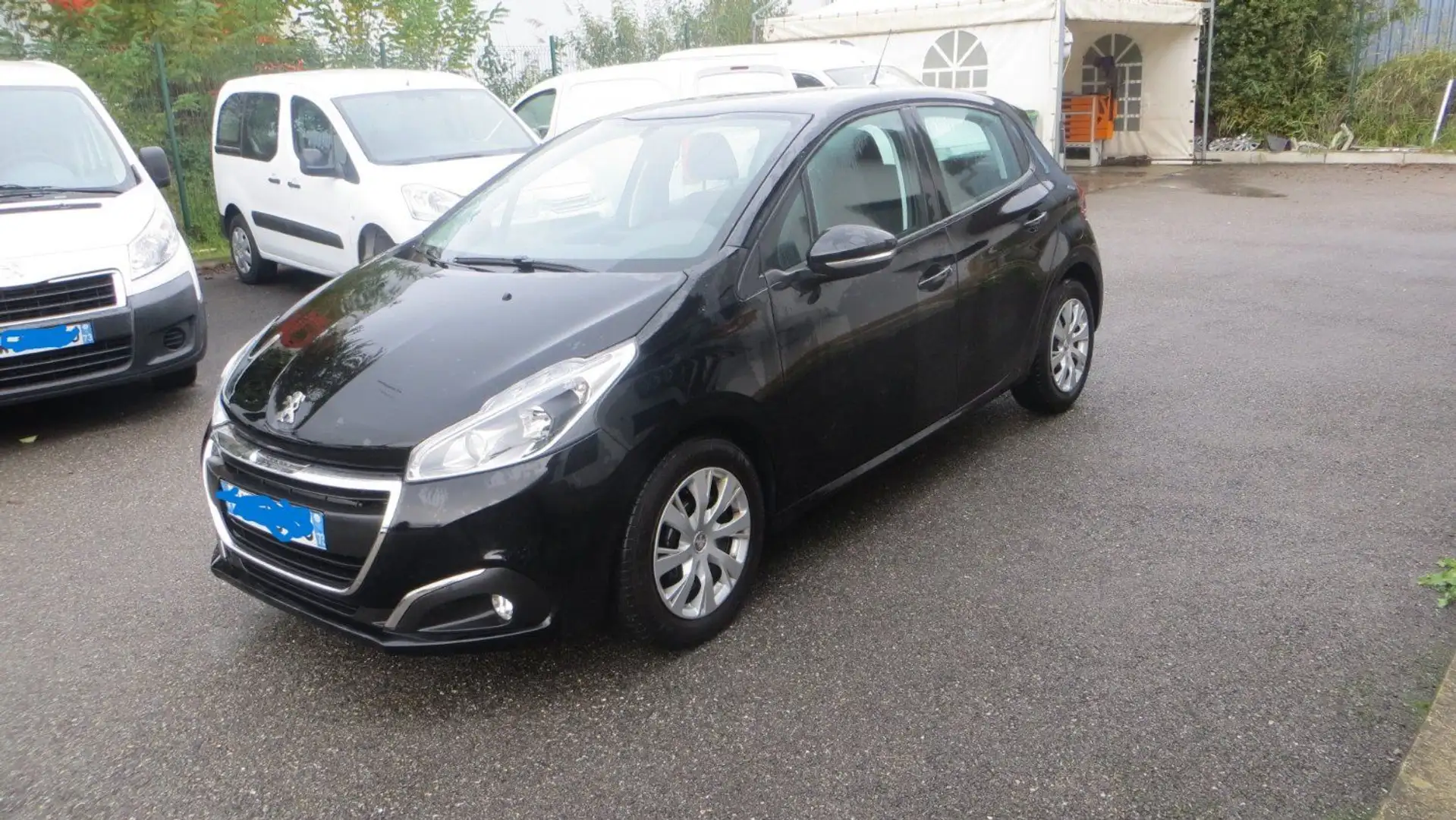 Peugeot 208 1.5 HDI 100 cv 1ere main carnet 5 portes, Noir - 1