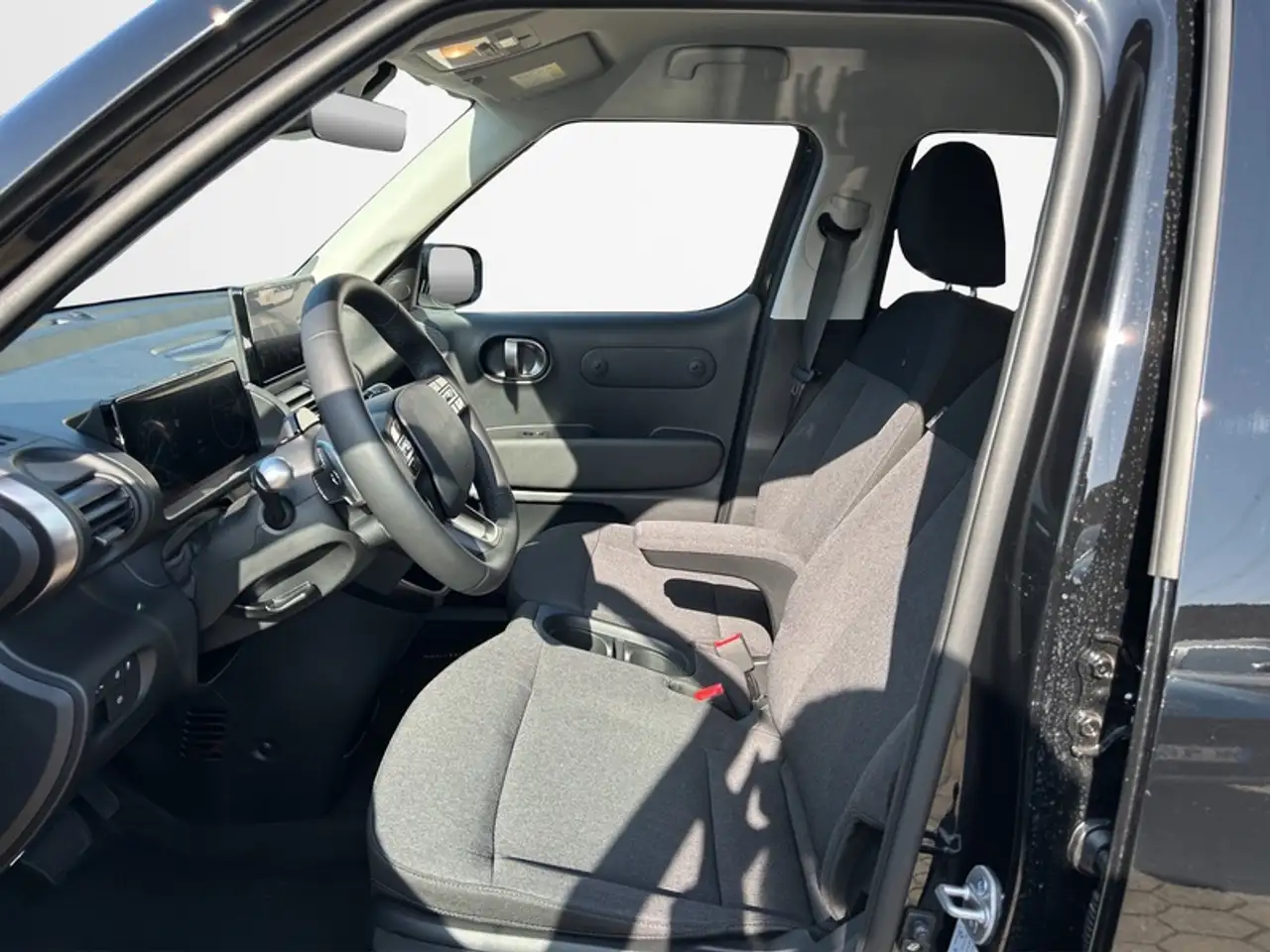Hyundai Inster EV Trend ACC AUT DynLicht Fernlichtass. 17