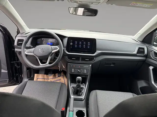 Volkswagen T-Cross view 11