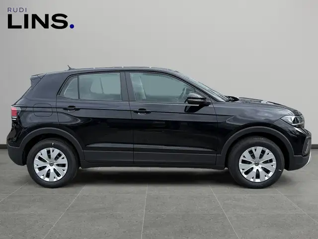 Volkswagen T-Cross view 6