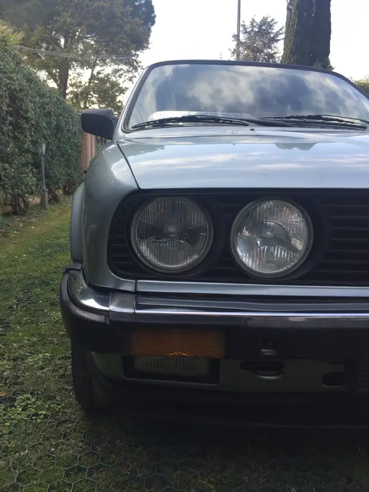 BMW 320 2p, foto 2