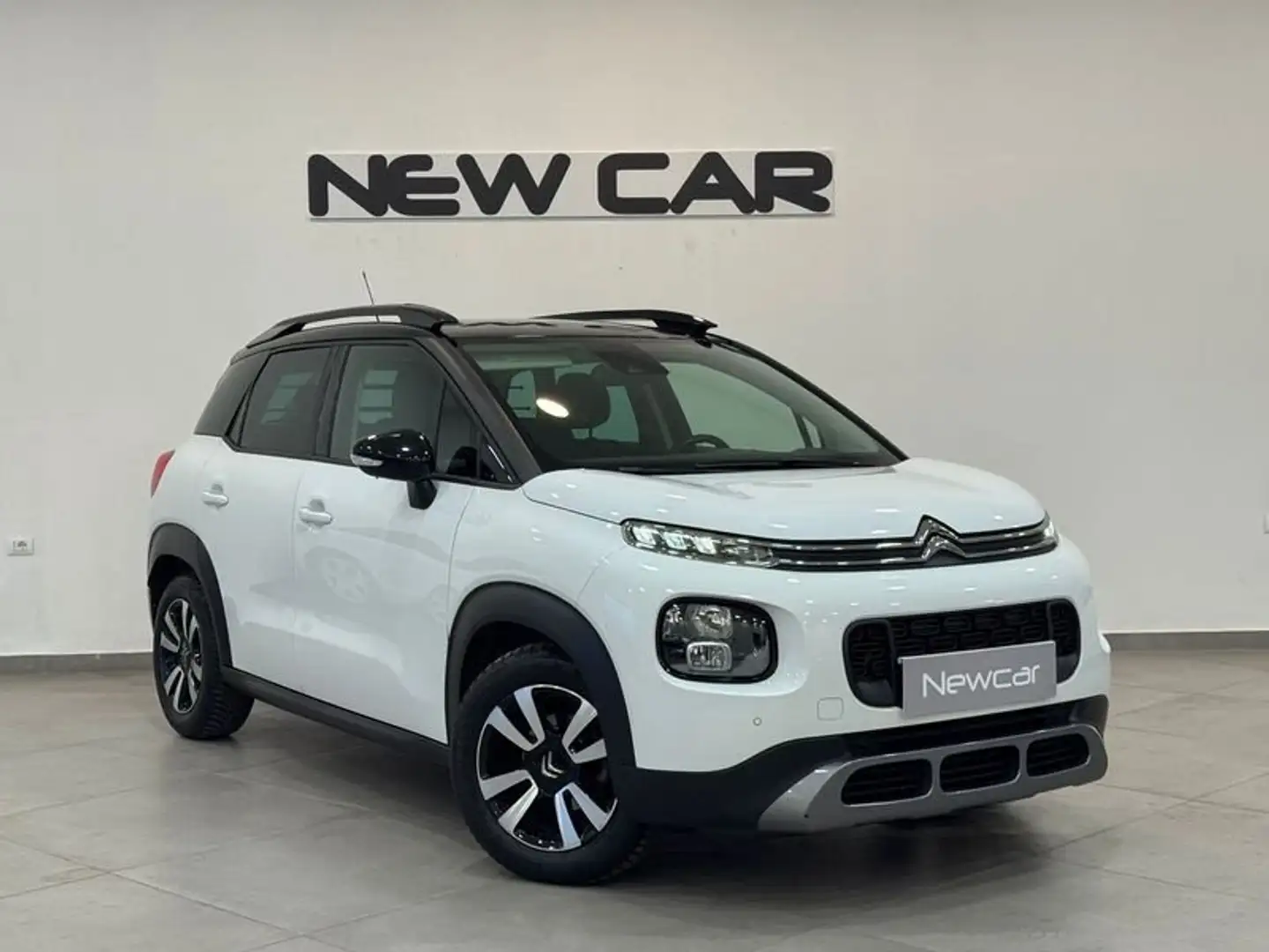 Citroen C3 Aircross PureTech 82 Shine Weiß - 1