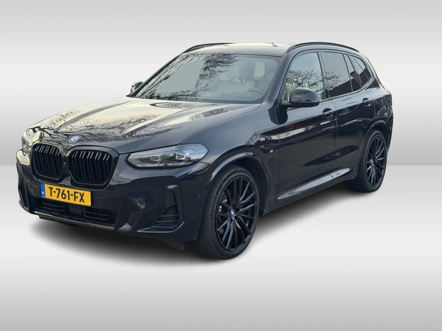 BMW iX3 High Executive 80 kWh / Trekhaak / Panoramadak / 3 Noir - 1