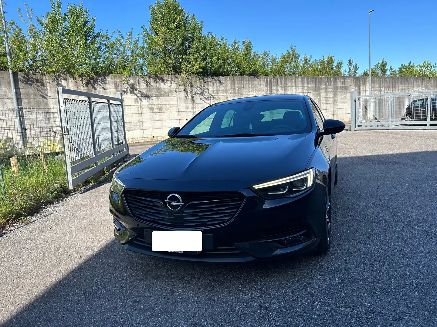 Opel Insignia Insignia Grand Sport 1.6 cdti Business s Black - 1