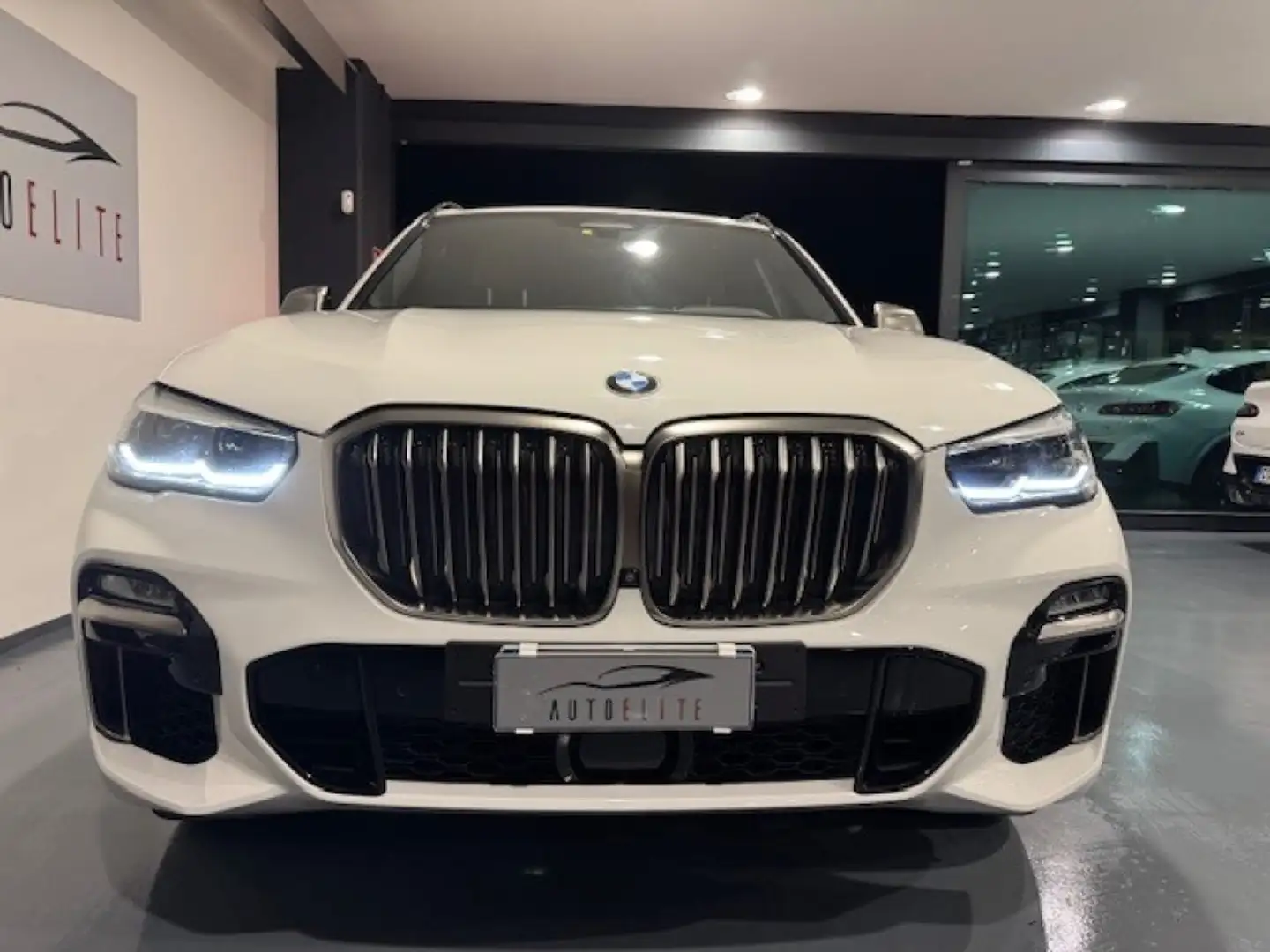 BMW X5 xDrive M50d 400CV M-SPORT Bianco - 2