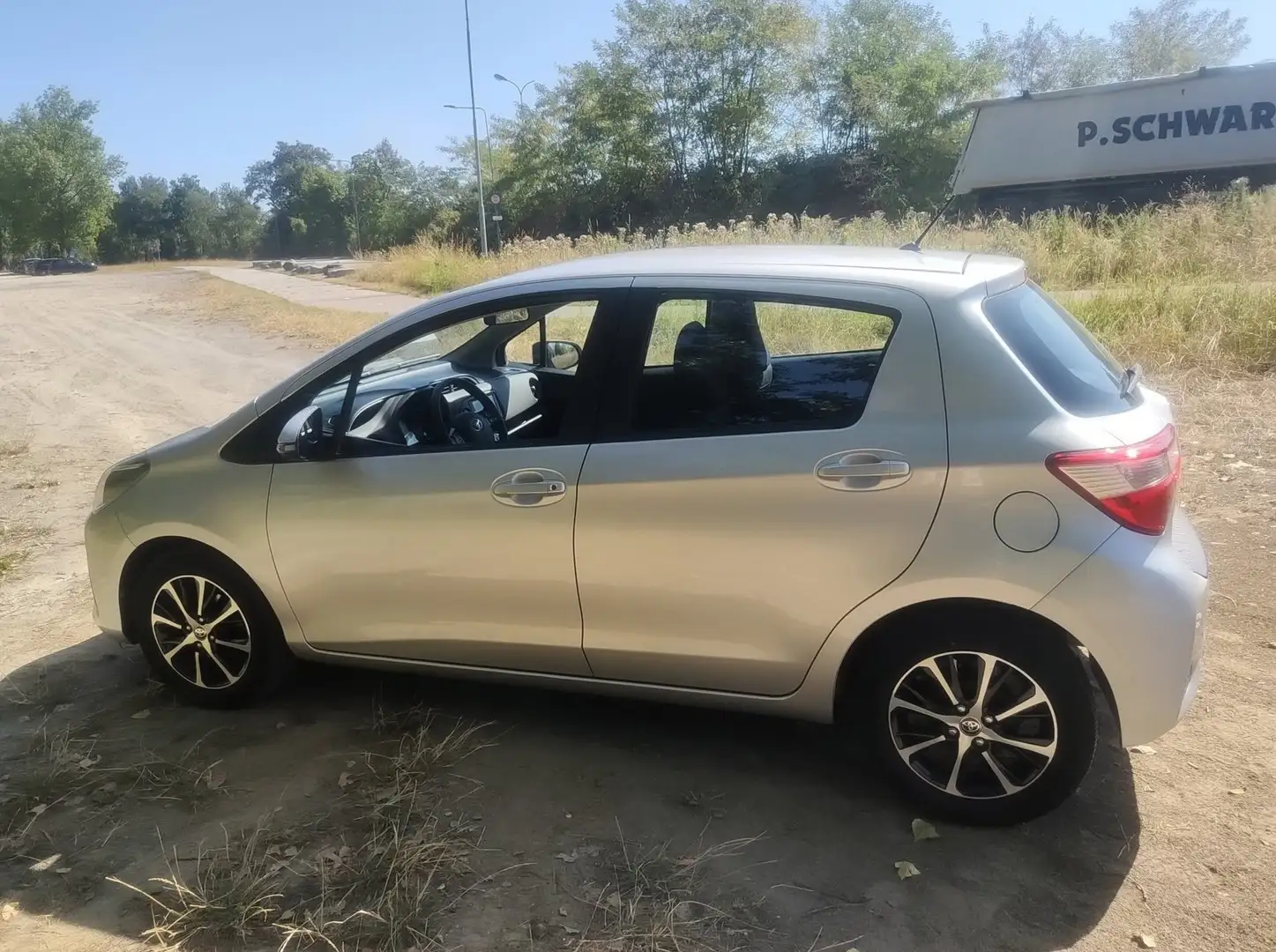 Toyota Yaris Yaris 1.0 VVT-i Connect Argent - 2