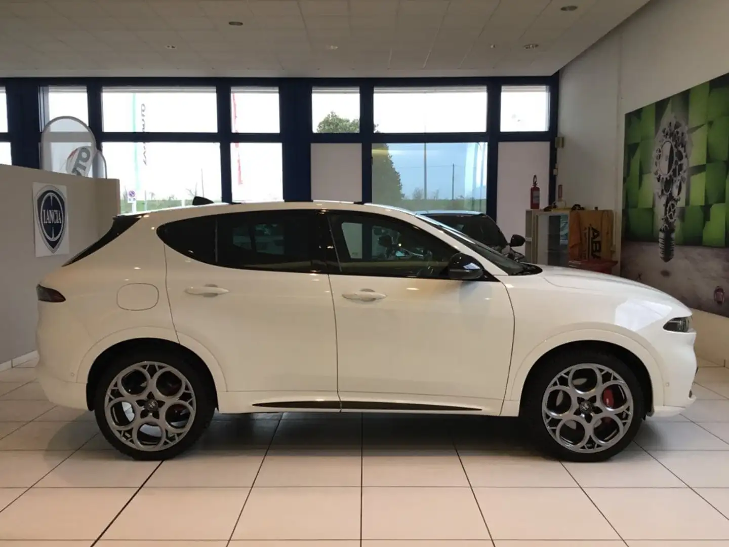 Alfa Romeo Tonale 1.3 280 CV PHEV AT6 Q4 Tributo Italiano Bianco - 2