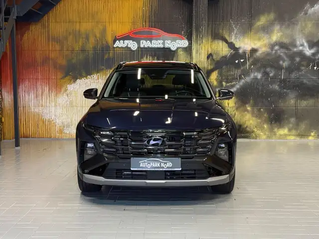 Hyundai Tucson view 2