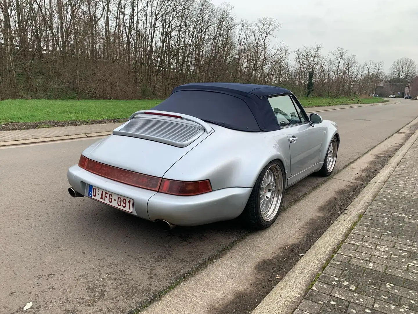 Porsche 964 Blauw - 1