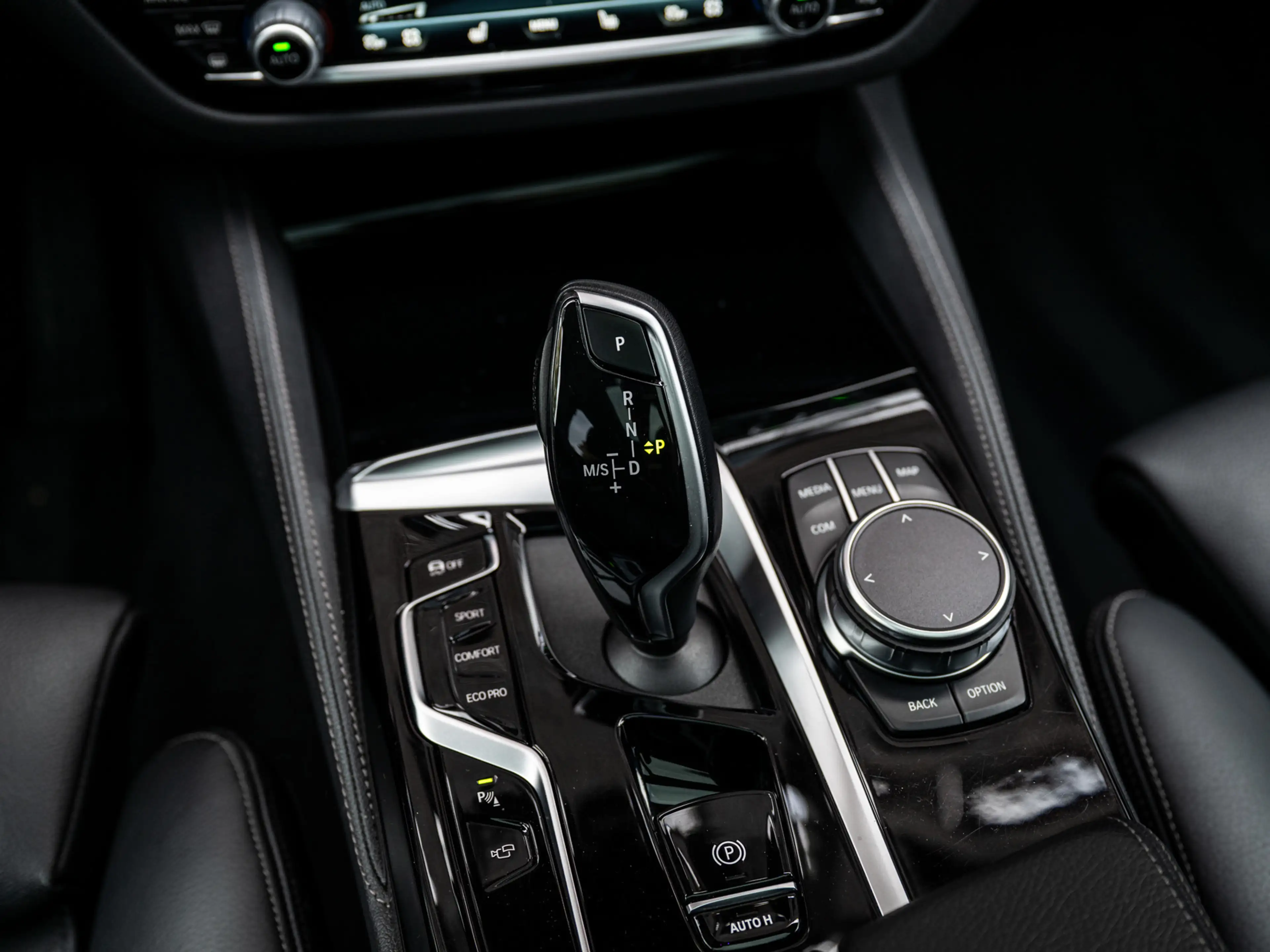 BMW 530 5-serie Touring 530d 286pk High-Exe. |BTW|Panorama — photo 11