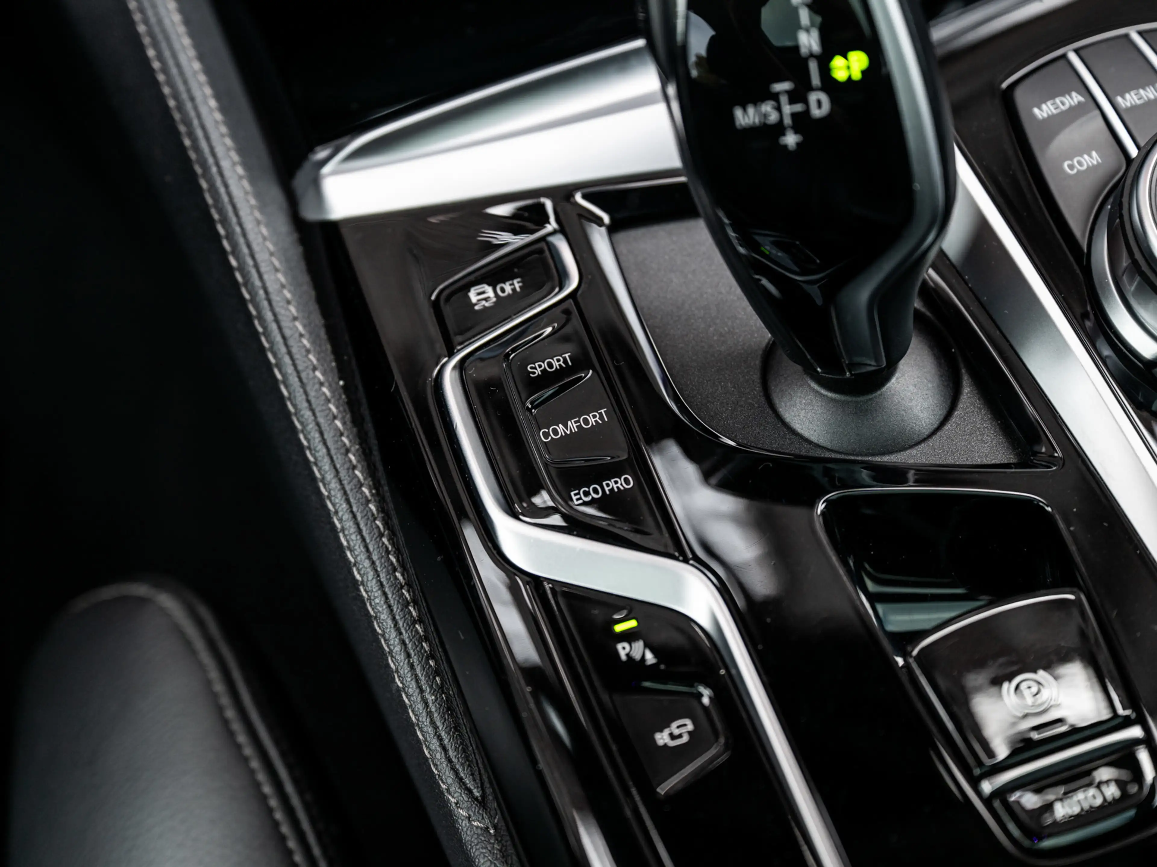 BMW 530 5-serie Touring 530d 286pk High-Exe. |BTW|Panorama — photo 22