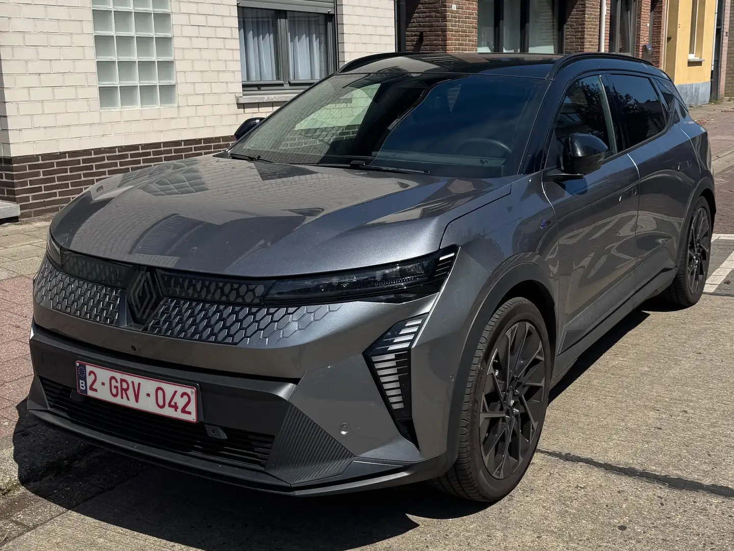 Renault Scenic Scenic E-Tech 220 Long Range Esprit Alpine Gris - 1