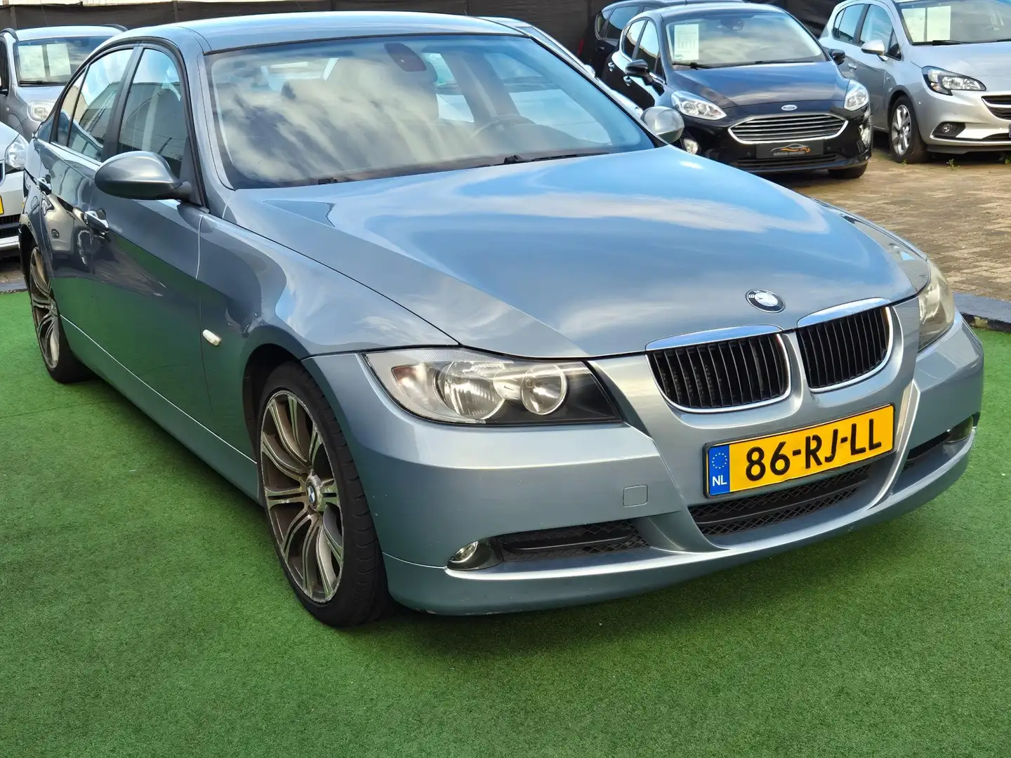 BMW 320 3-serie 320i Dynamic Executive AUTOMAAT! Grijs - 2