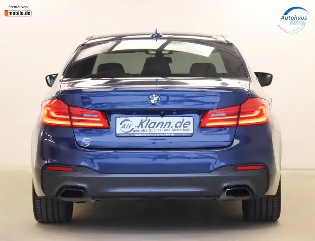 BMW 5 Series view 7