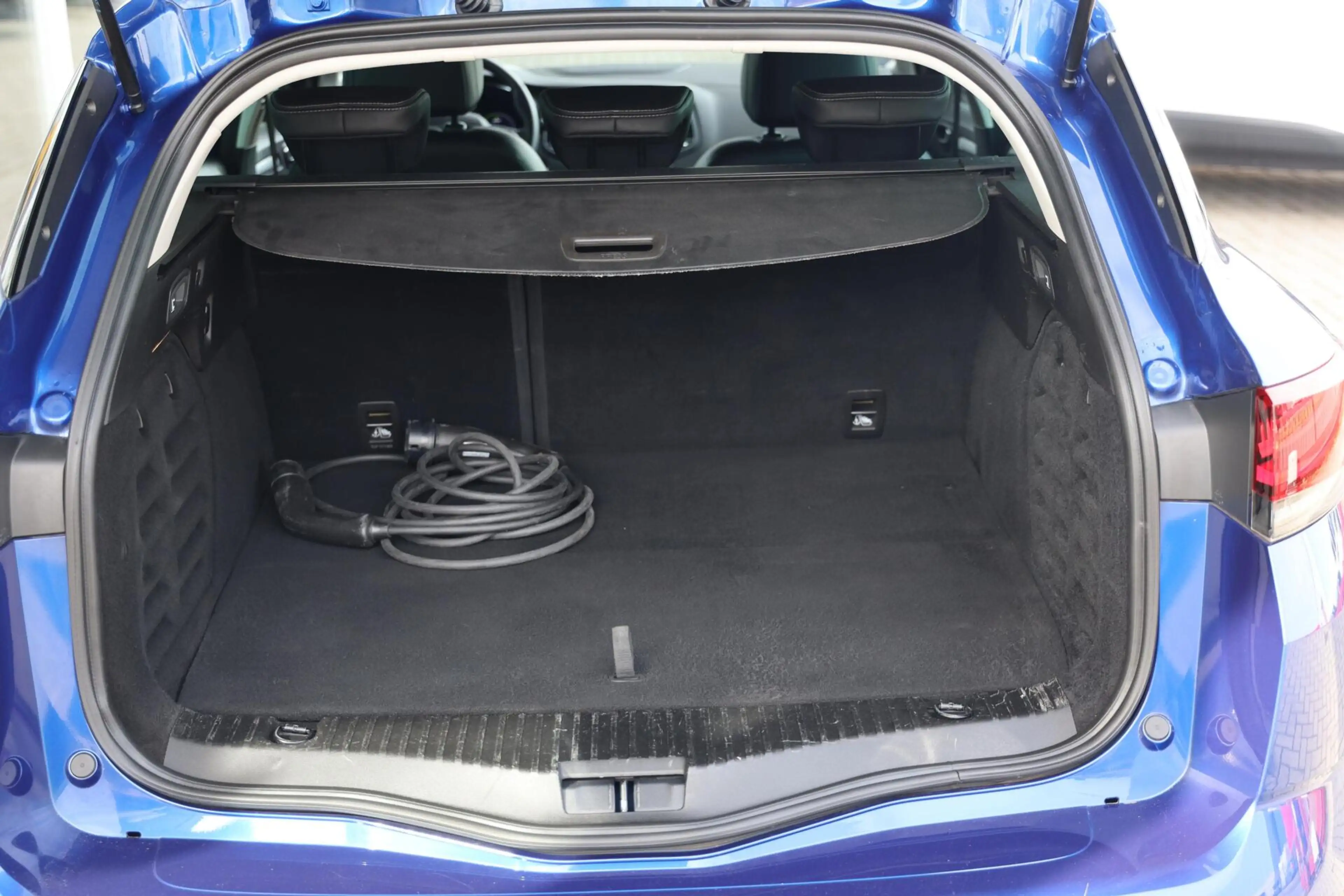 Renault Megane E-Tech Estate 1.6 Plug-In Hybrid 160 Intens|Camera|HUD|Ke — photo 10
