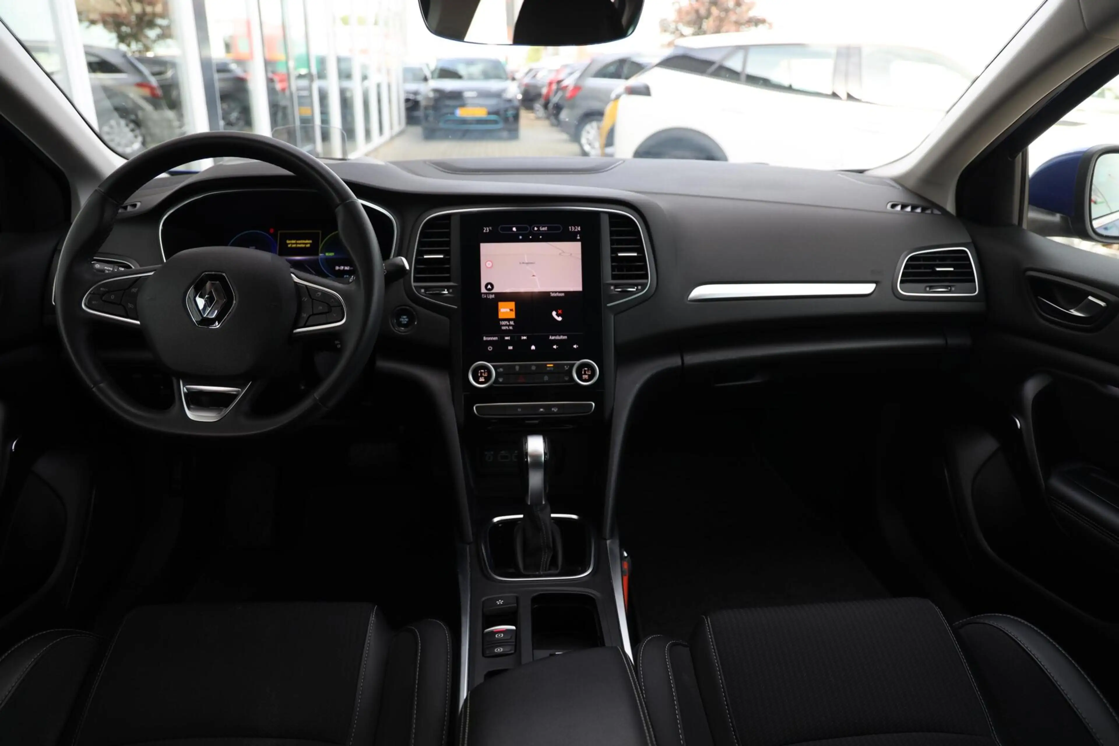 Renault Megane E-Tech Estate 1.6 Plug-In Hybrid 160 Intens|Camera|HUD|Ke — photo 9