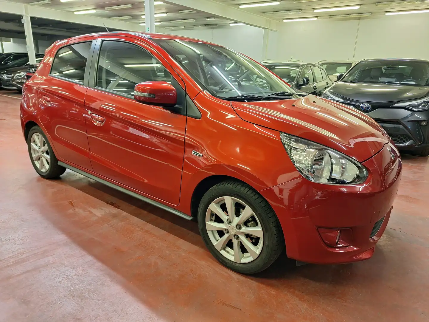 Mitsubishi Space Star Space Star 1.2i ClearTec Instyle CVT Rouge - 2