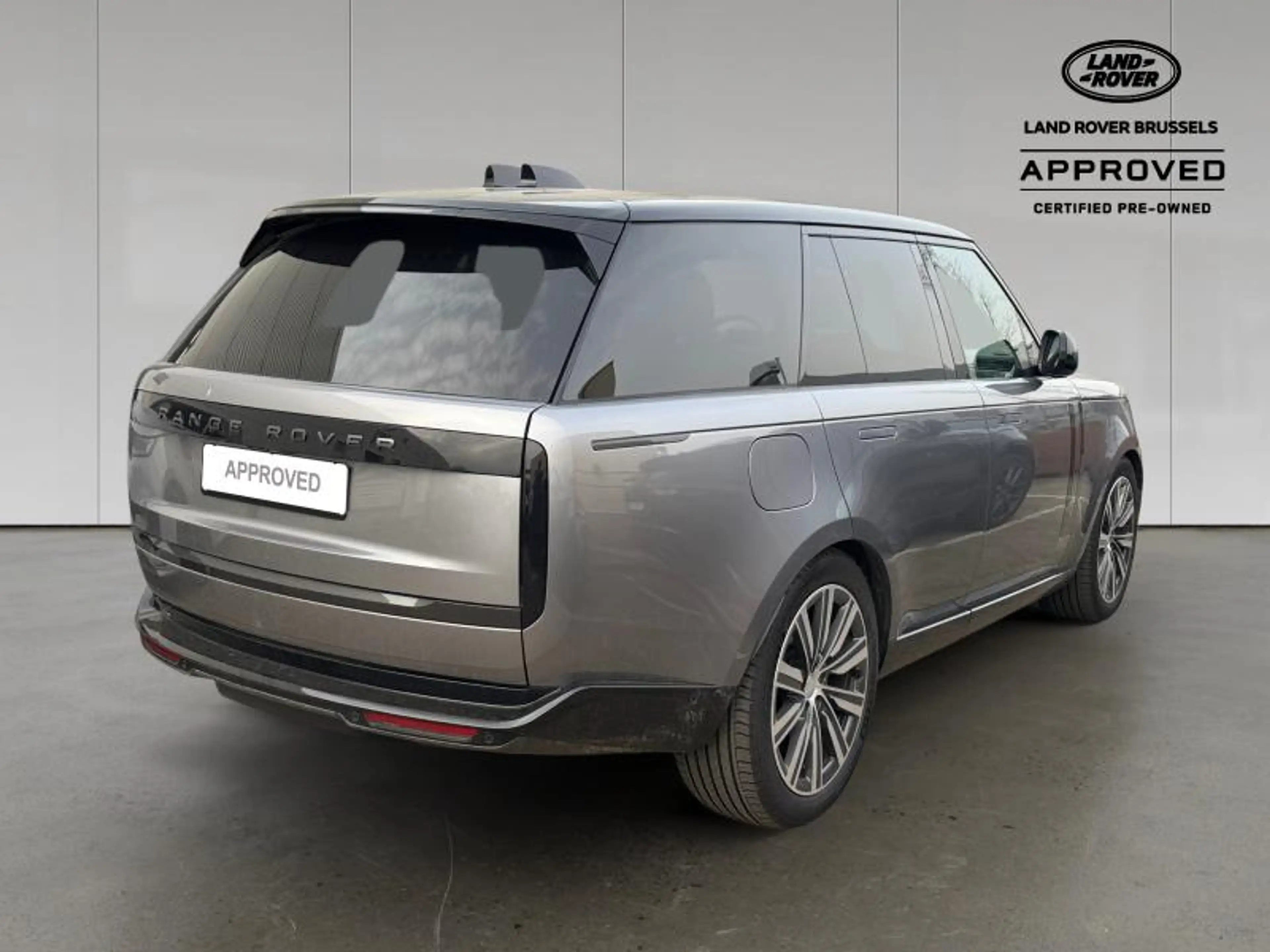 Land Rover Range Rover SWB P460e HSE EDITION Warranty until 12/2030 — photo 2