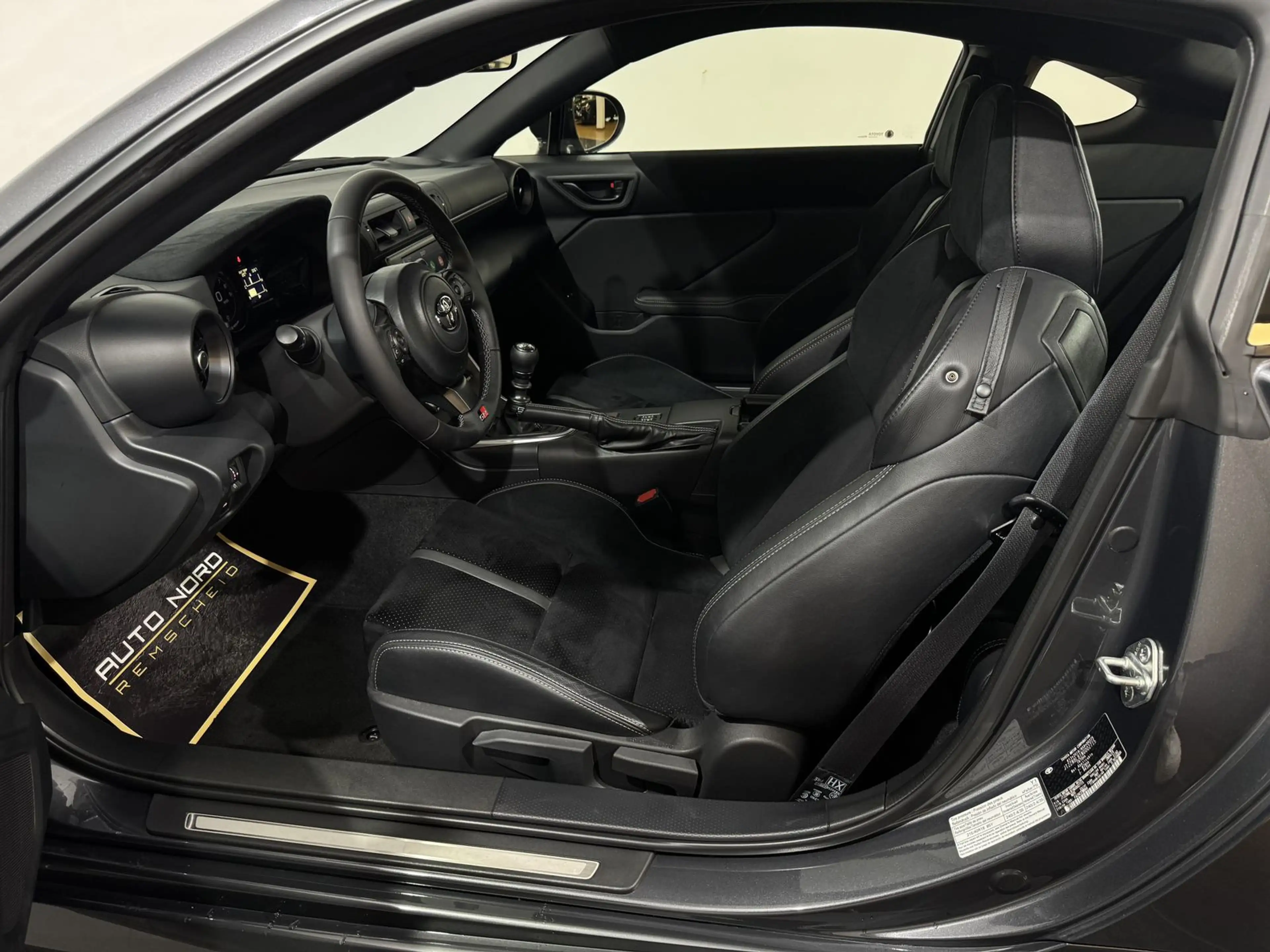 Toyota GR86 Premium *Virtual*CarPlay*Matrix*ACC*DAB* — photo 15