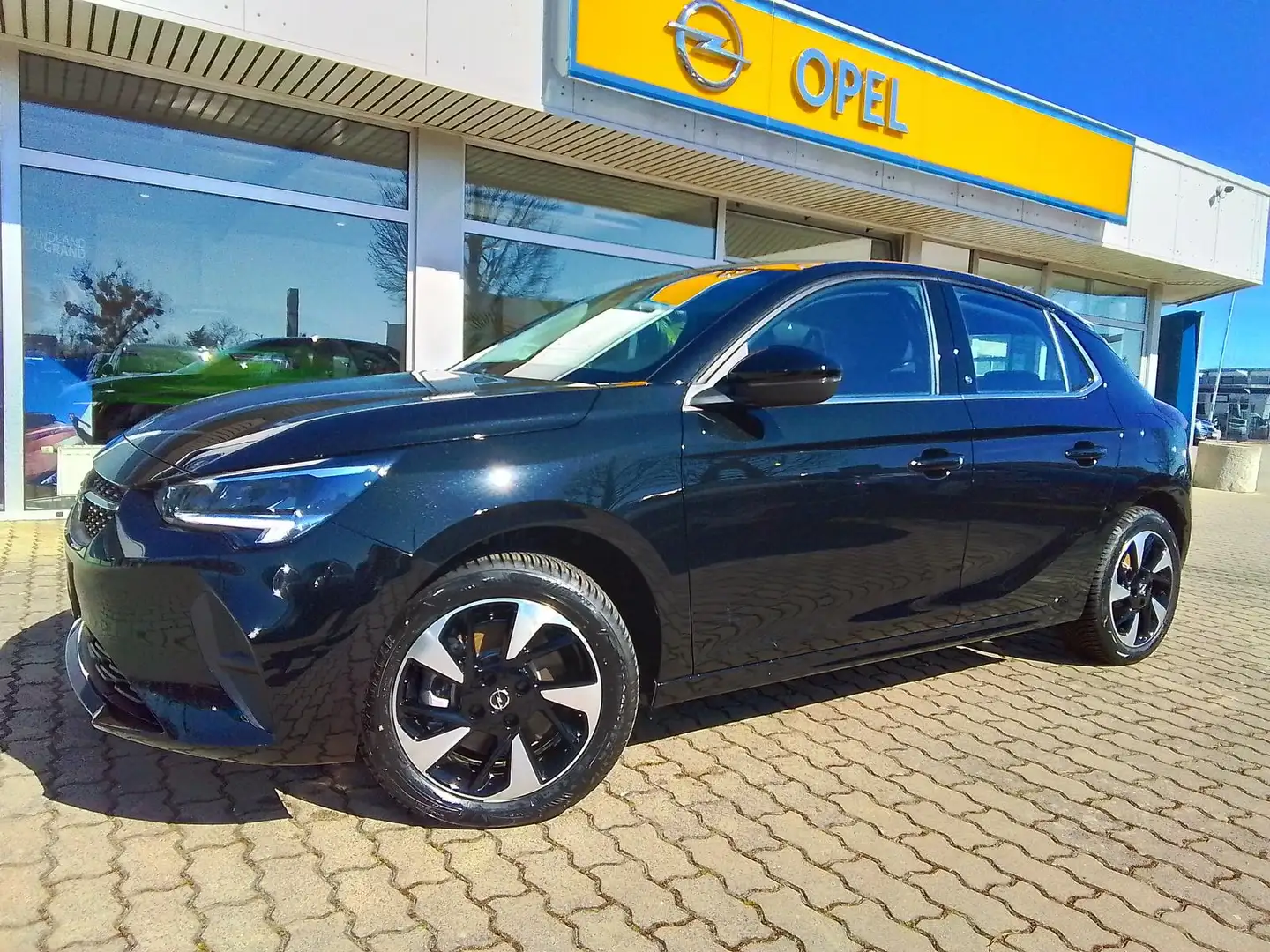 Opel Corsa F e Elegance Schwarz - 2