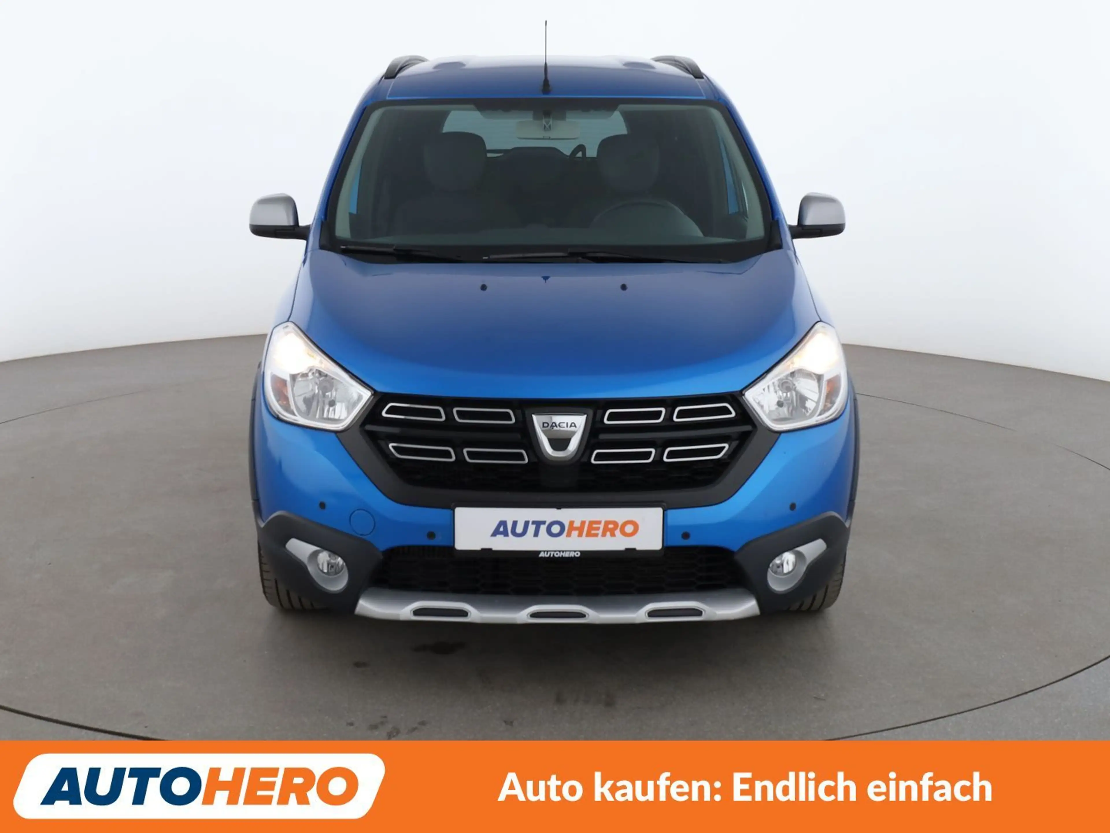 Dacia Lodgy 1.2 TCe Stepway Celebration*CAM*TEMPO* — photo 9
