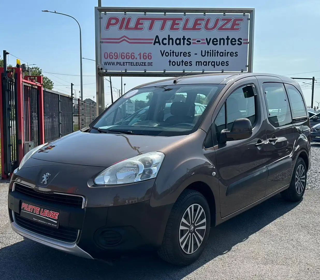 Peugeot Partner 1.6i L1H1 Confort 120 CLIM Bronce - 1