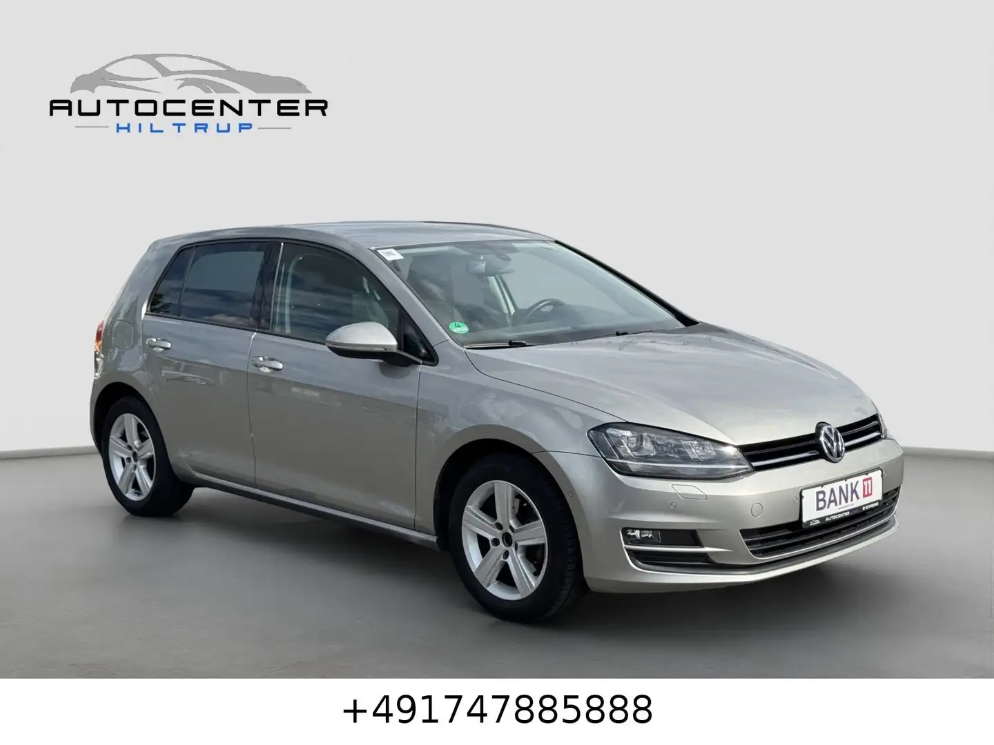 Volkswagen Golf VII Comfortline/2.HD/SHZ/PDC/8x ALU/XENON/ Plateado - 2